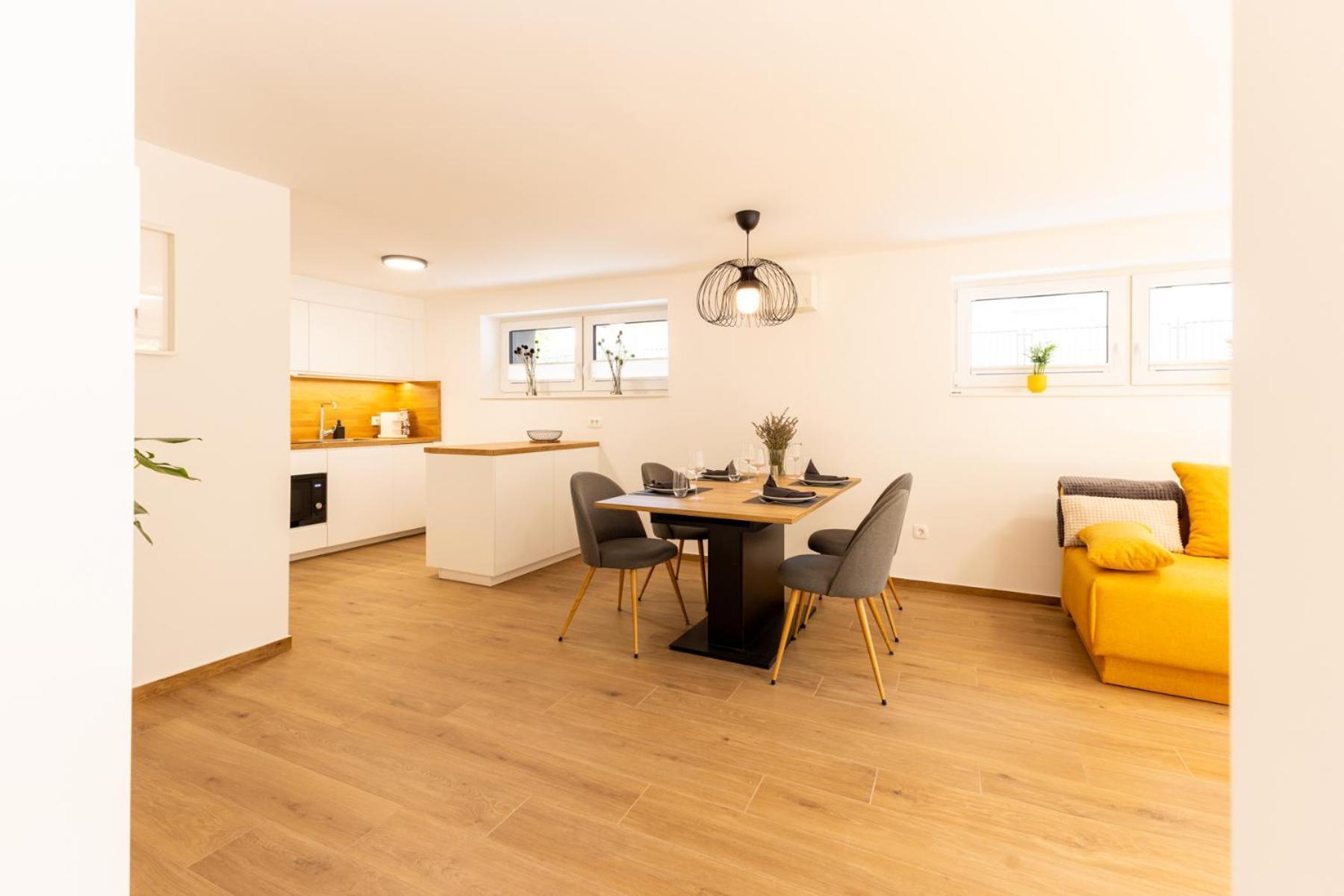 Apartmaji Klavdija Λιουμπλιάνα Εξωτερικό φωτογραφία