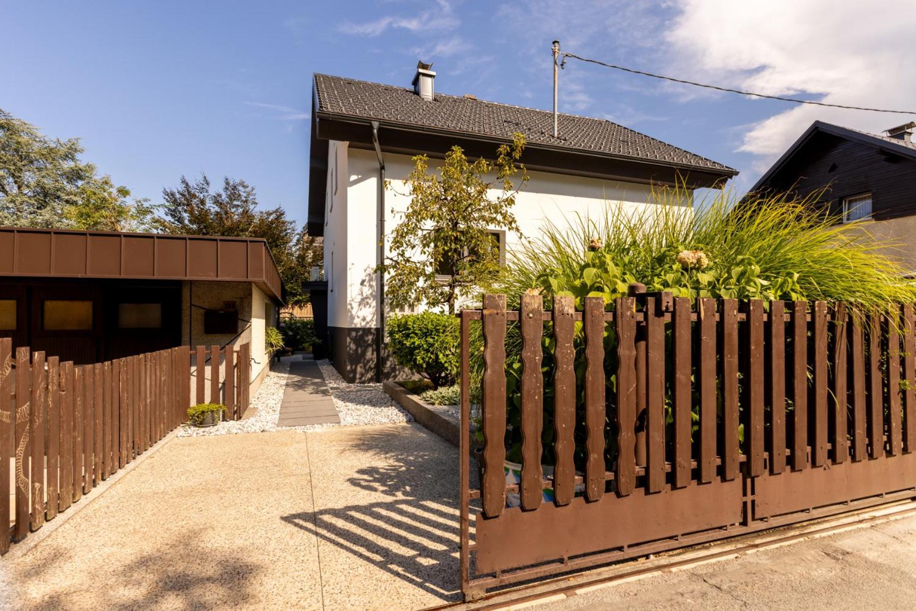 Apartmaji Klavdija Λιουμπλιάνα Εξωτερικό φωτογραφία