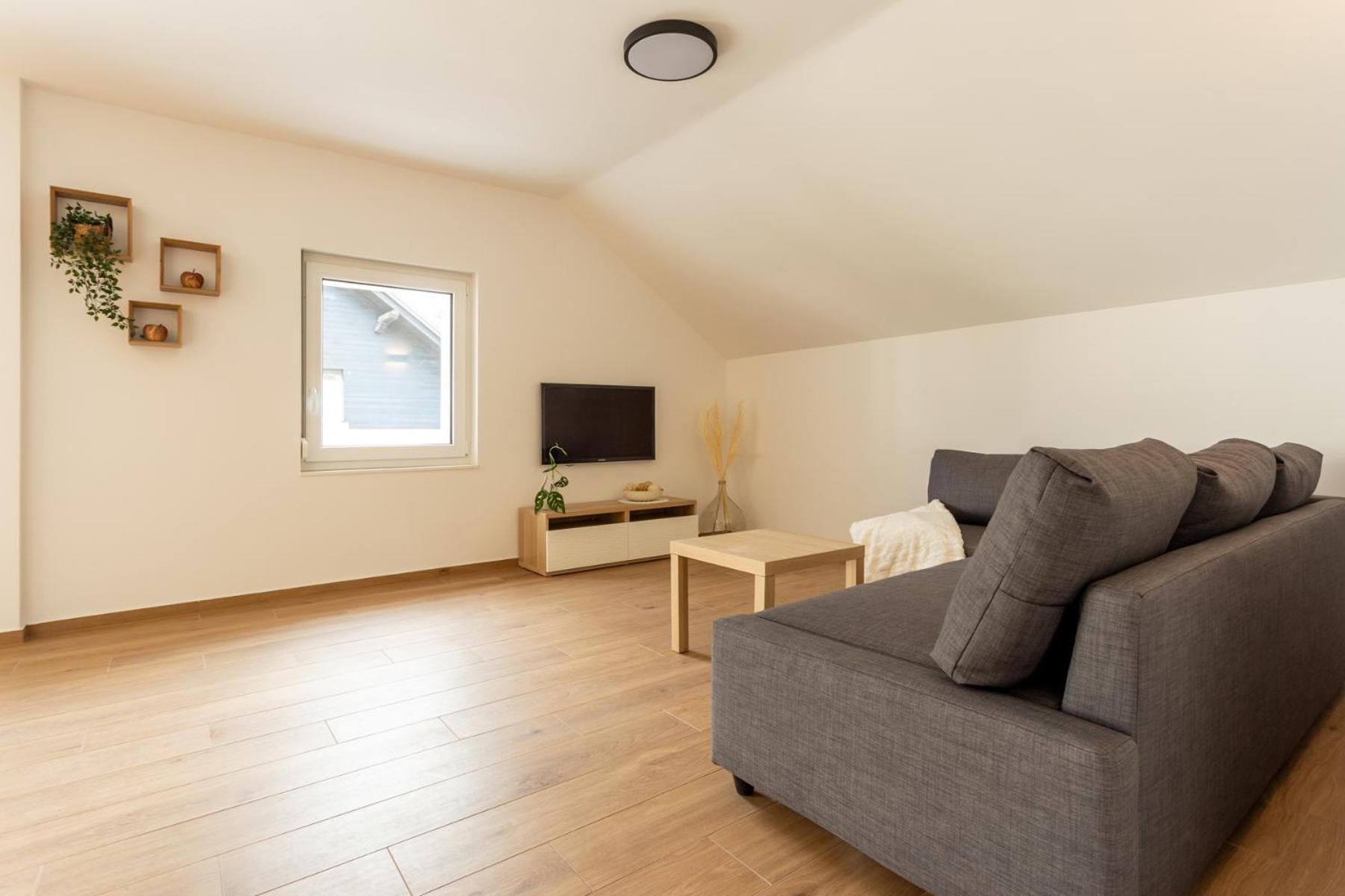 Apartmaji Klavdija Λιουμπλιάνα Εξωτερικό φωτογραφία