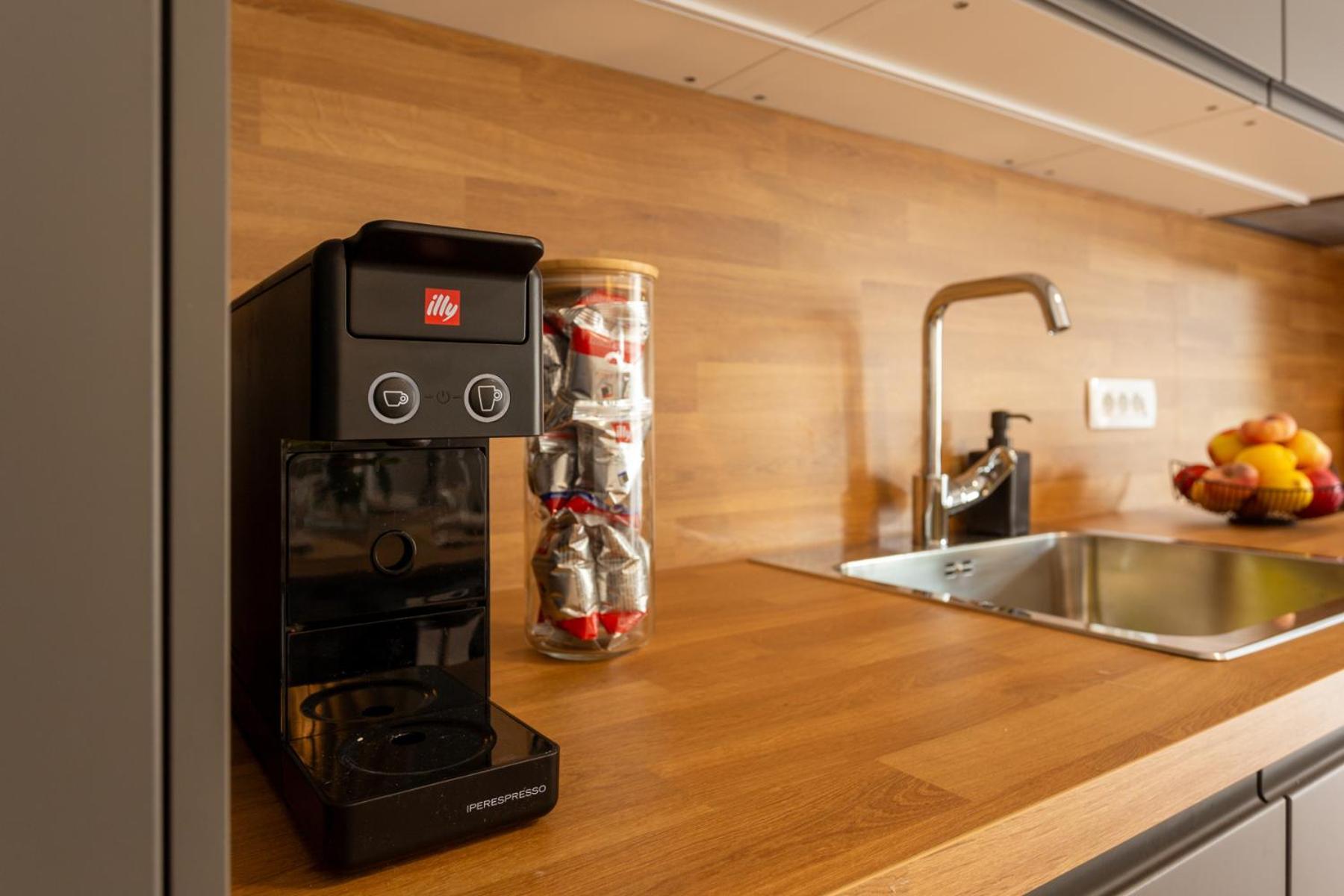 Apartmaji Klavdija Λιουμπλιάνα Εξωτερικό φωτογραφία